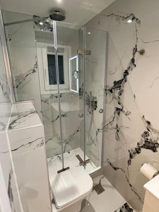 סלוניקי Luxury Apartment Next To Agias Sofias מראה חיצוני תמונה
